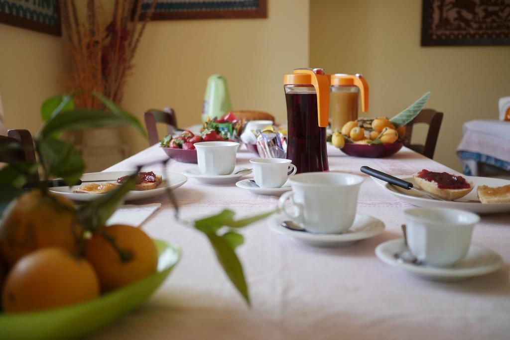 Bed And Breakfast Le Camelie Alghero Exterior foto