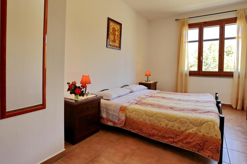 Bed And Breakfast Le Camelie Alghero Exterior foto