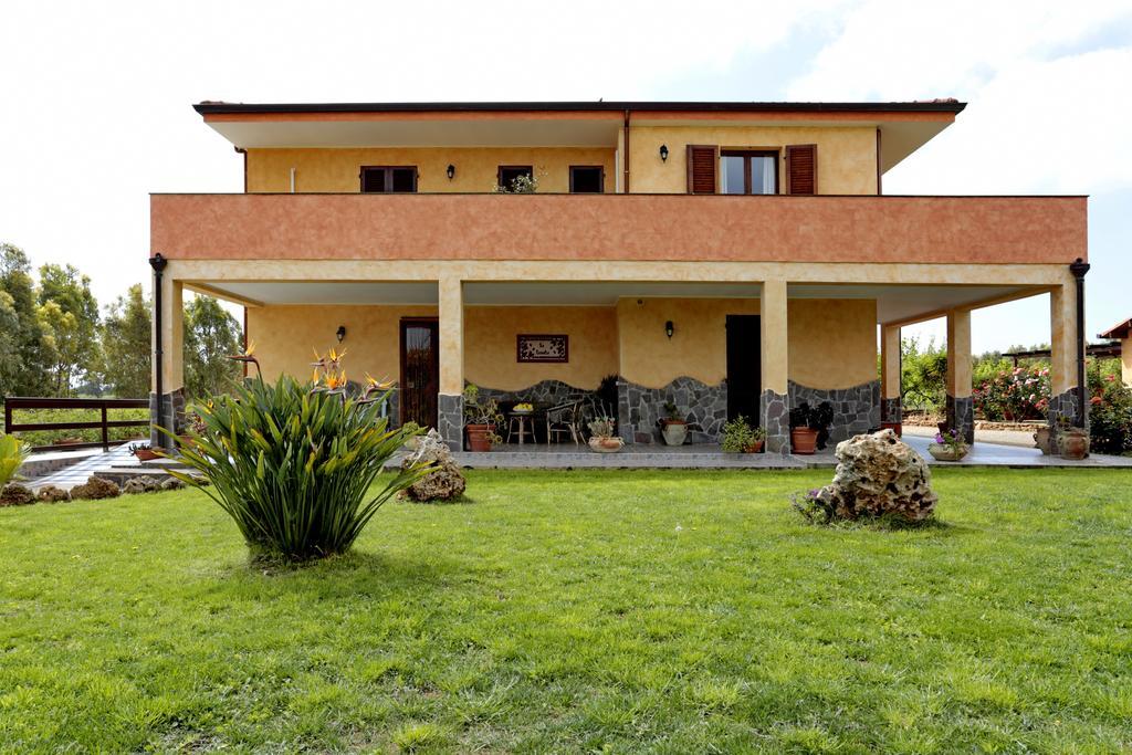 Bed And Breakfast Le Camelie Alghero Exterior foto